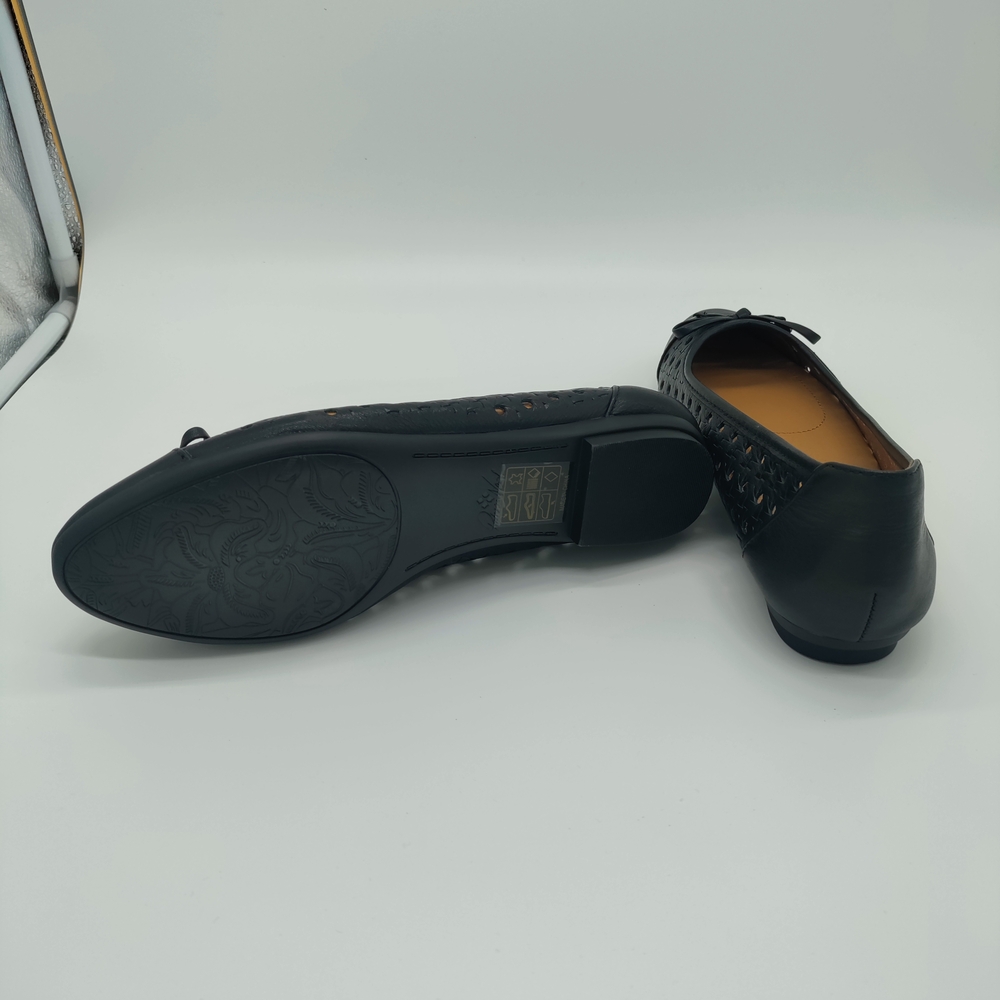 Patricia Nash Black Leather Flats with Cutout Design - Picture 3 of 5